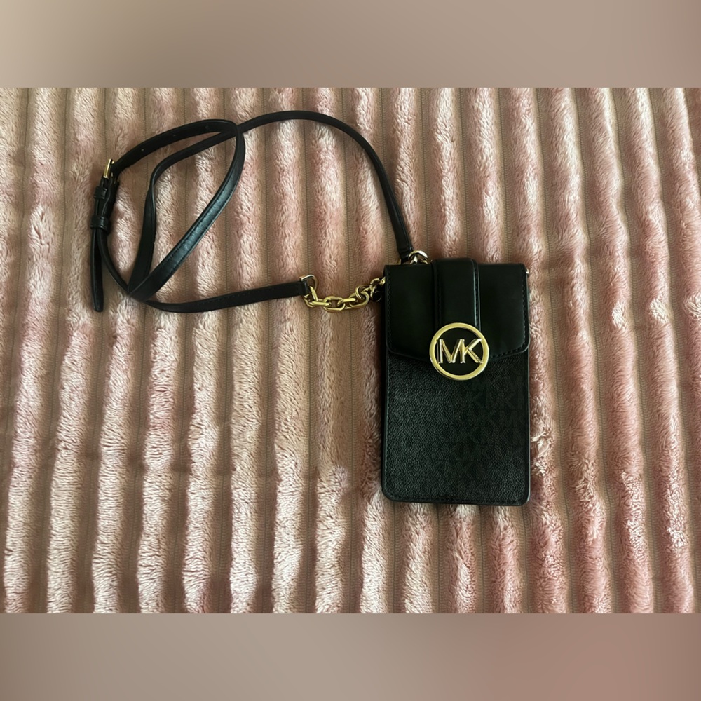 Michael Kors Black and Gold Crossbody Card Wallet